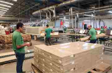  Agências do Trabalhador do Paraná têm 22,9 mil vagas com carteira assinada 